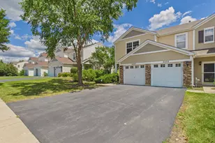 2254 Flagstone Ln, Carpentersville, IL 60110 - Photo 33
