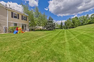 2254 Flagstone Ln, Carpentersville, IL 60110 - Photo 5