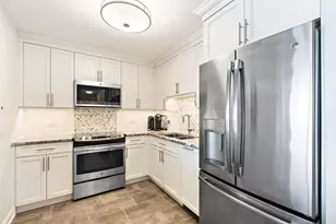 1440 N Lake Shore Dr, Chicago, IL 60610 - Photo 9