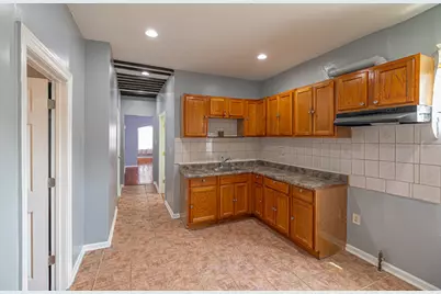 852 N Springfield Avenue, Chicago, IL 60651 - Photo 27