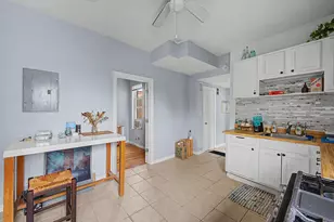 852 N Springfield Ave, Chicago, IL 60651 - Photo 13