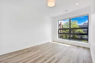 4350 W Lawrence Ave, Chicago, IL 60630 - Photo 5