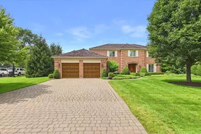 120 W Blackthorn Lane, Lake Forest, IL 60045 - Photo 1