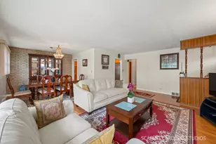 3741 Main St, Skokie, IL 60076 - Photo 5