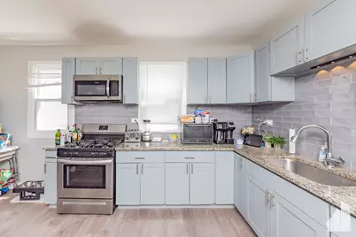 2923 N Avers Avenue #2, Chicago, IL 60618 - Photo 5