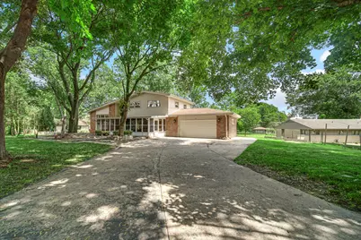 205 Sharon Drive, Sleepy Hollow, IL 60118 - Photo 3