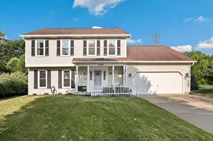 2686 Le Baron Ct, Geneva, IL 60134 - Photo 1