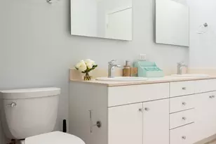 8 E Randolph St, Chicago, IL 60601 - Photo 11