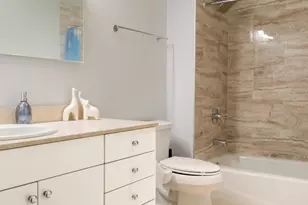 8 E Randolph St, Chicago, IL 60601 - Photo 13