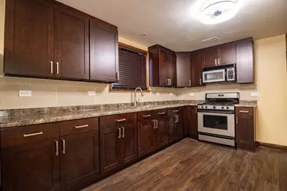 2938 N Dawson Avenue #1, Chicago, IL 60618 - Photo 11