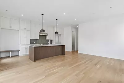 3820 N Damen Avenue #2, Chicago, IL 60618 - Photo 5