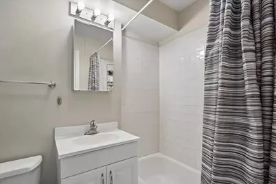 5646 N Kenmore Avenue #2A, Chicago, IL 60660 - Photo 11