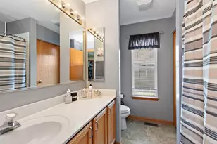 1961 Broadsmore Dr, Algonquin, IL 60102 - Photo 17