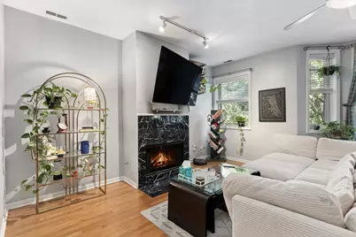 1522 N Bosworth Avenue #2, Chicago, IL 60642 - Photo 3