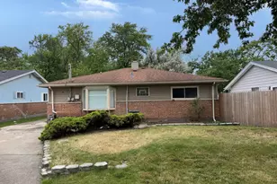 17331 Community St, Lansing, IL 60438 - Photo 3