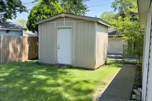 17331 Community St, Lansing, IL 60438 - Photo 19