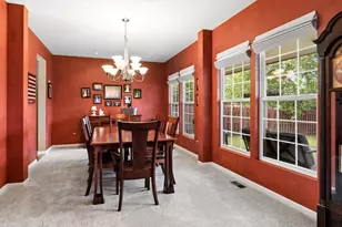223 Clubhouse St, Bolingbrook, IL 60490 - Photo 3