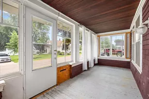 109 W Moore St, Ottawa, IL 61350 - Photo 7