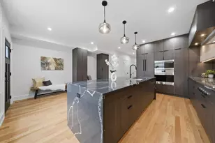 2334 N Oakley Ave, Chicago, IL 60647 - Photo 9