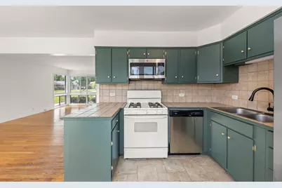 248 E Wrightwood Avenue, Addison, IL 60101 - Photo 9
