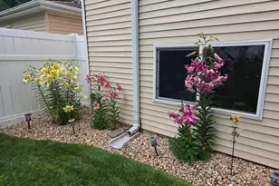 620 E 10th St, Lockport, IL 60441 - Photo 27