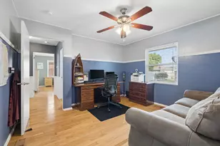 620 E 10th St, Lockport, IL 60441 - Photo 15