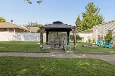 620 E 10th Street, Lockport, IL 60441 - Photo 23