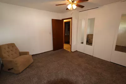 2015 Shelley Drive, Rockford, IL 61101 - Photo 15