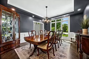 2S351 Chaucer Ct, Glen Ellyn, IL 60137 - Photo 5