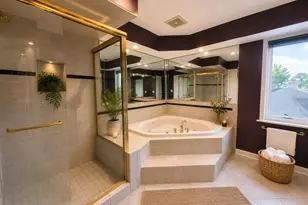 1131 E Grant Dr, Des Plaines, IL 60016 - Photo 19