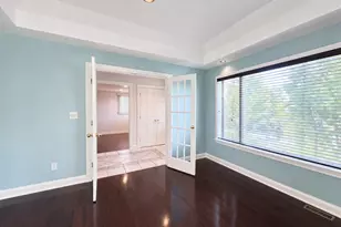 1131 E Grant Dr, Des Plaines, IL 60016 - Photo 11