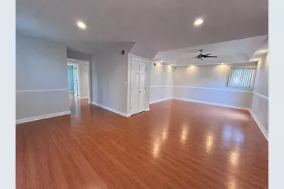 1131 E Grant Drive, Des Plaines, IL 60016 - Photo 7