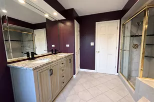 1131 E Grant Dr, Des Plaines, IL 60016 - Photo 17