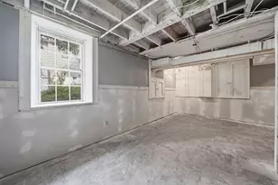 627 E Main St, Ottawa, IL 61350 - Photo 19