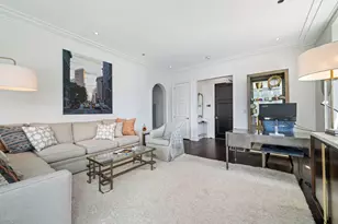 118 E Erie St, Chicago, IL 60611 - Photo 7