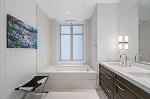 118 E Erie St, Chicago, IL 60611 - Photo 15
