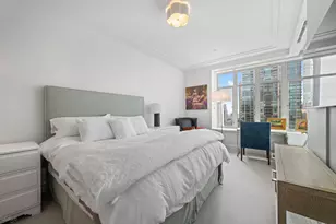 118 E Erie St, Chicago, IL 60611 - Photo 11