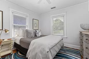 106 E Woodland Rd, Lake Forest, IL 60045 - Photo 23
