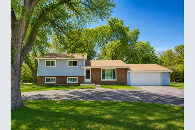 1352 Glen Ellyn Road, Glendale Heights, IL 60139 - Photo 1