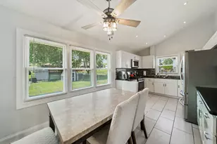 10362 S Alta Dr, Palos Hills, IL 60465 - Photo 7