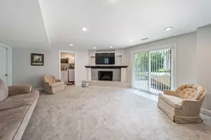 10362 S Alta Dr, Palos Hills, IL 60465 - Photo 11