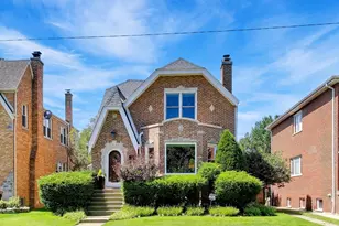 6308 N Indian Rd, Chicago, IL 60646 - Photo 1