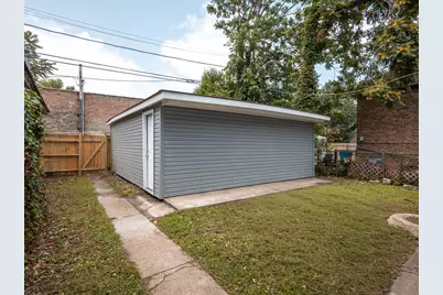 8504 S Baltimore Avenue, Chicago, IL 60617 - Photo 15