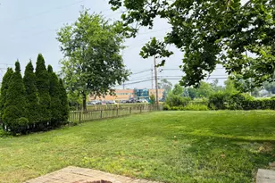 7850 Suburban Ln, Bridgeview, IL 60455 - Photo 19