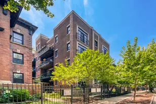 927 W Agatite Ave, Chicago, IL 60640 - Photo 1