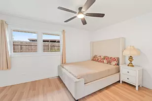 6940 Olympic Dr, Bridgeview, IL 60455 - Photo 21