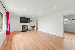 6940 Olympic Dr, Bridgeview, IL 60455 - Photo 19