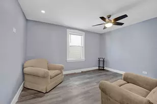5942 W Thorndale Ave, Chicago, IL 60646 - Photo 11