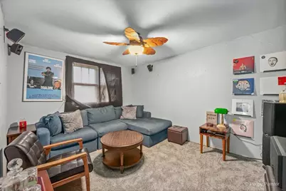 5942 W Thorndale Avenue, Chicago, IL 60646 - Photo 15