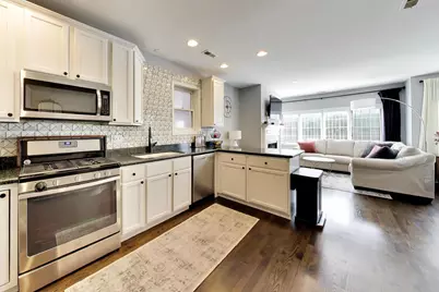 3250 N Damen Avenue #2, Chicago, IL 60618 - Photo 11